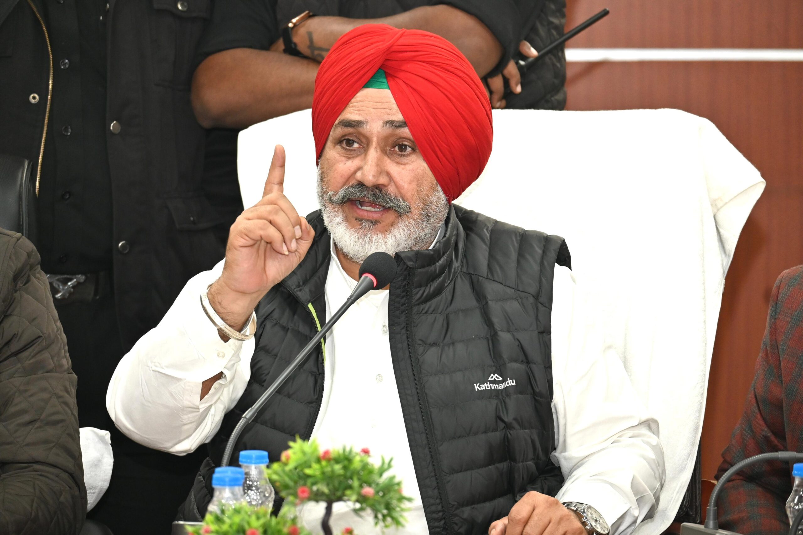 जल स्रोत मंत्री द्वारा लुधियाना और मोगा में चल रहे प्रोजेक्टों की प्रगति की समीक्षा
